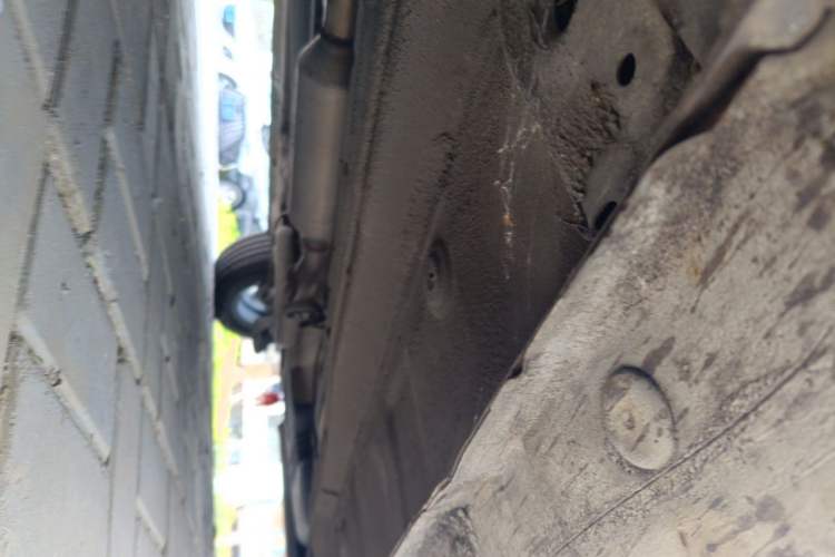 Used Cowin C3R 2015 1.5L AMT Gold Diamond Edition Chassis Front Left