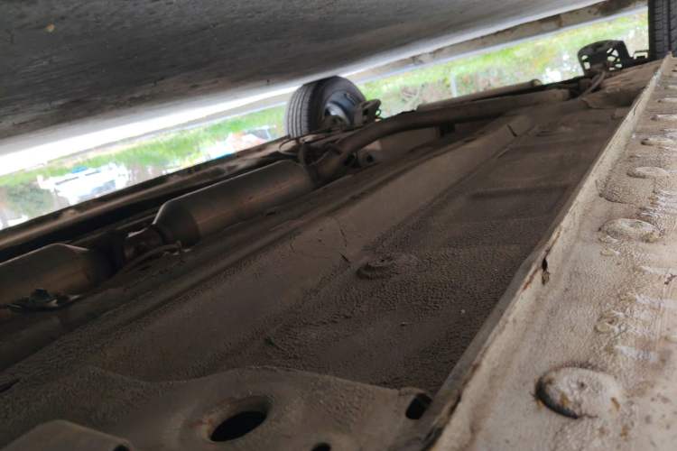 Used Cowin C3R 2015 1.5L Manual Gold Diamond Edition Chassis Front Right