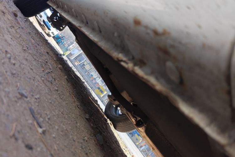 Used Cowin C3R 2015 1.5L AMT Gold Diamond Edition Chassis Front Right