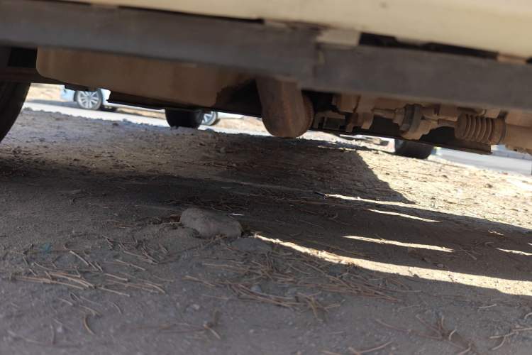 Used Cowin C3R 2015 1.5L AMT Gold Diamond Edition Chassis Front