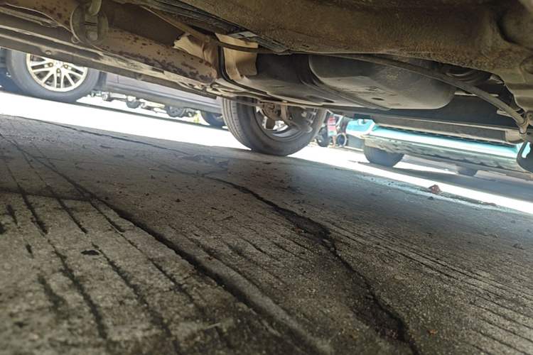 Used Cowin C3R 2015 1.5L AMT Gold Diamond Edition Chassis Rear Left