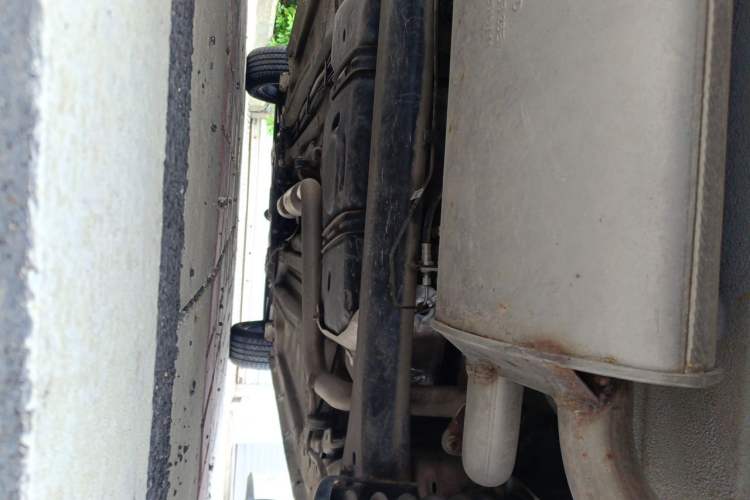 Used Cowin C3R 2015 1.5L AMT Gold Diamond Edition Chassis Rear