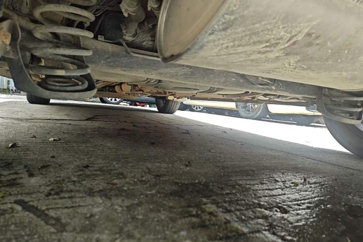 Used Cowin C3R 2015 1.5L AMT Gold Diamond Edition Chassis Rear