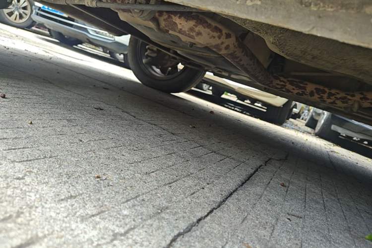 Used Cowin C3R 2015 1.5L AMT Gold Diamond Edition Chassis Rear Right