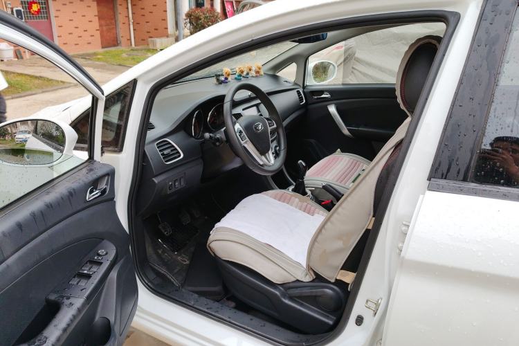 Used Cowin C3R 2015 1.5L Manual Gold Diamond Edition Driver Seat
