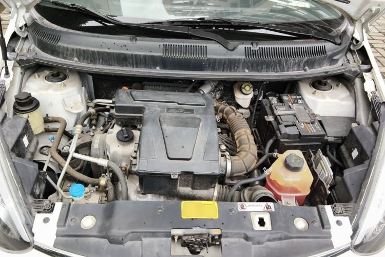 Used Cowin C3R 2015 1.5L AMT Gold Diamond Edition Engine Bay