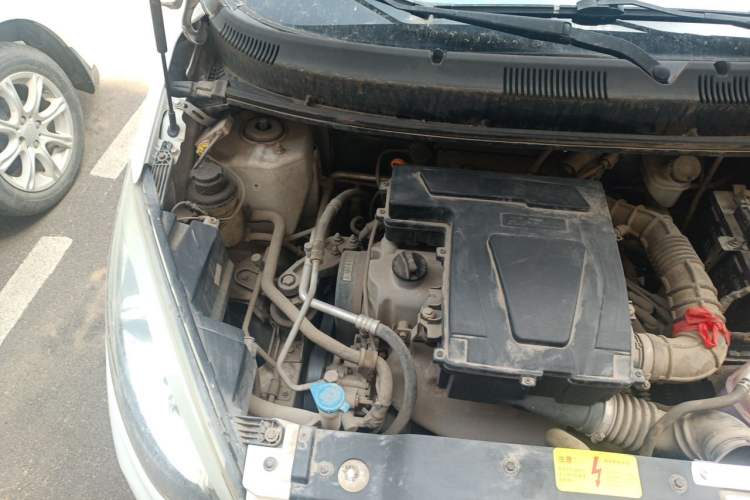 Used Cowin C3R 2015 1.5L Manual Gold Diamond Edition Engine Bay Right