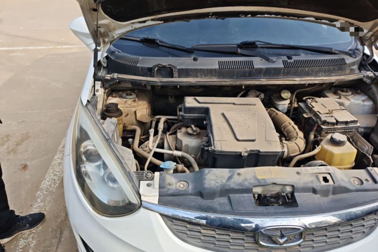 Used Cowin C3R 2015 1.5L Manual Gold Diamond Edition Engine Bay Right