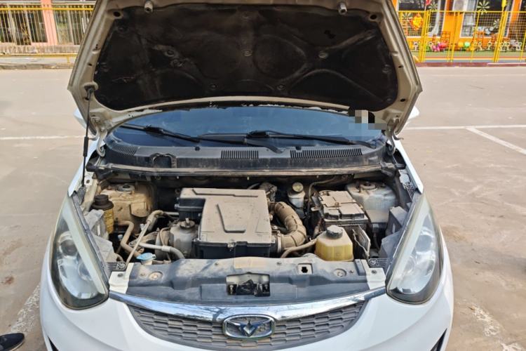 Used Cowin C3R 2015 1.5L Manual Gold Diamond Edition Engine Bay