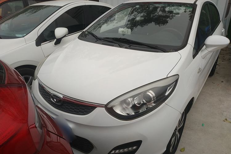Used Cowin C3R 2015 1.5L Manual Gold Diamond Edition Exterior 1
