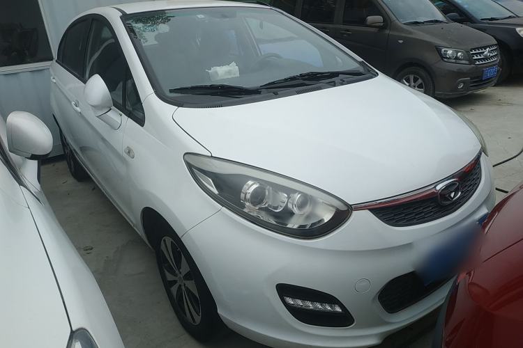 Used Cowin C3R 2015 1.5L Manual Gold Diamond Edition Exterior 2
