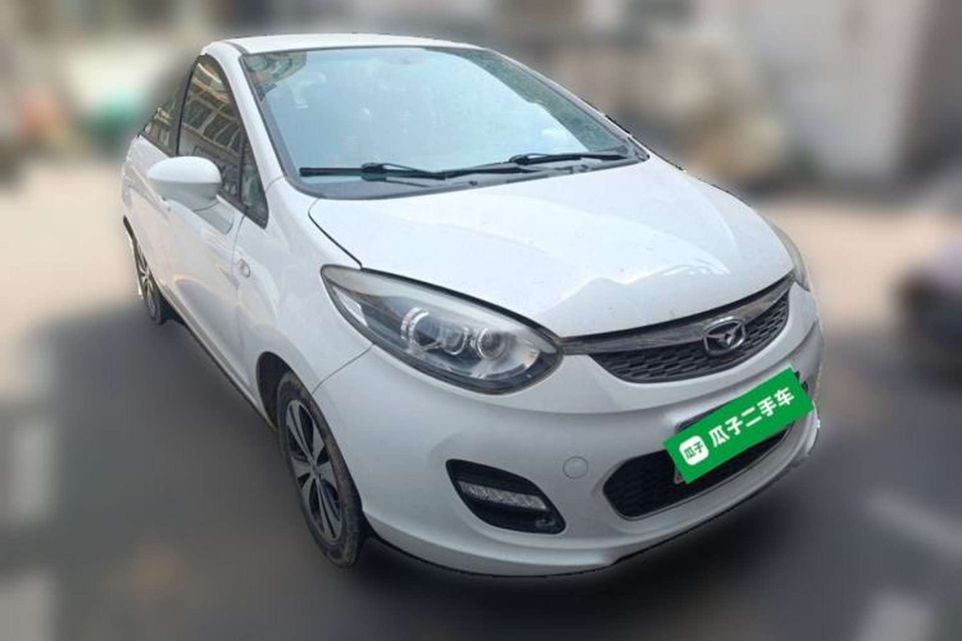 Used Cowin C3R 2015 1.5L Manual Gold Diamond Edition Front Right 45 Deg
