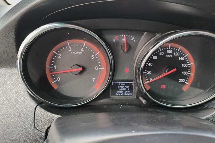 Used Cowin C3R 2015 1.5L Manual Yellow Diamond Edition Instrument Cluster