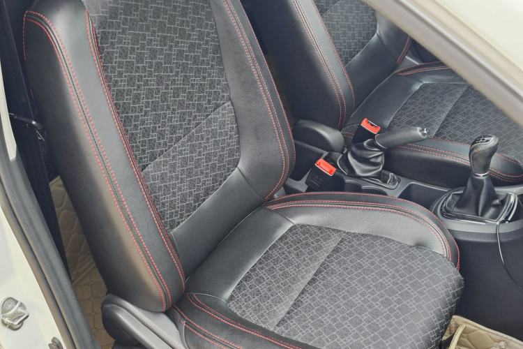 Used Cowin C3R 2015 1.5L Manual Gold Diamond Edition Interior 1