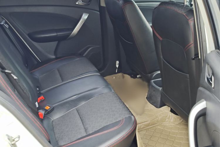Used Cowin C3R 2015 1.5L Manual Gold Diamond Edition Interior 3