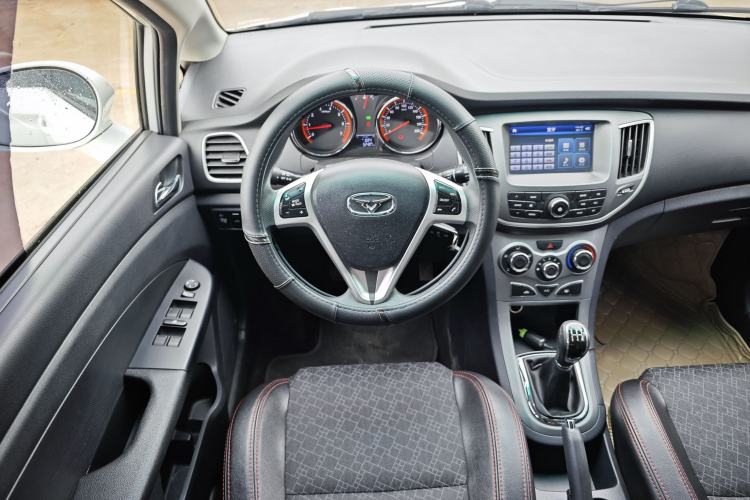 Used Cowin C3R 2015 1.5L Manual Gold Diamond Edition Interior 7
