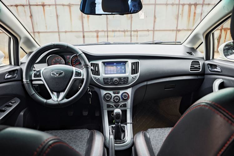 Used Cowin C3R 2015 1.5L Manual Gold Diamond Edition Interior 8