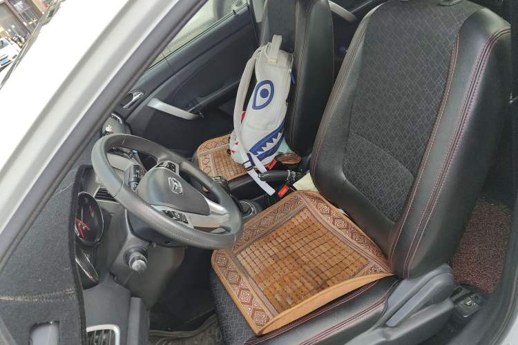 Used Cowin C3R 2015 1.5L Manual Gold Diamond Edition Left Front Seat
