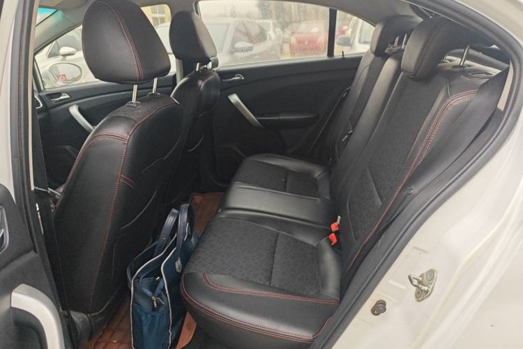 Used Cowin C3R 2015 1.5L AMT Gold Diamond Edition Left Rear Seat