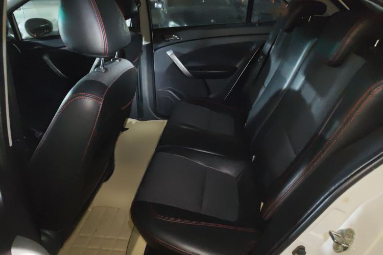 Used Cowin C3R 2015 1.5L AMT Gold Diamond Edition Left Rear Seat
