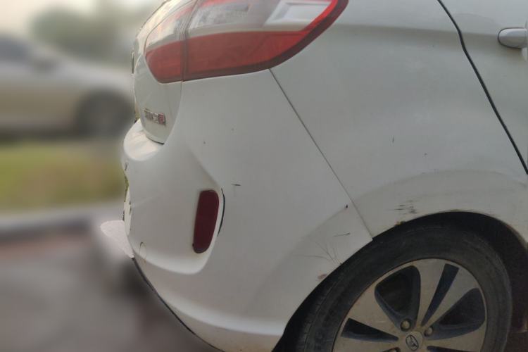 Used Cowin C3R 2015 1.5L Manual Yellow Diamond Edition Rear Right 45 Deg