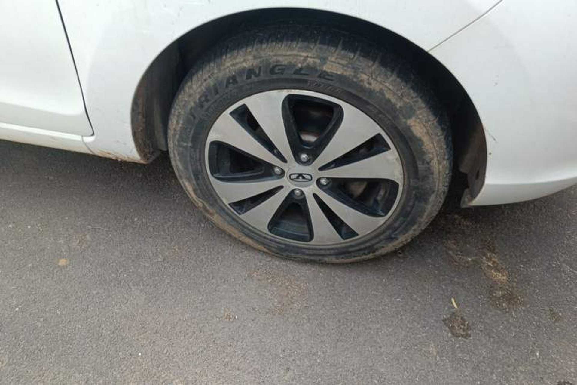 Used Cowin C3R 2015 1.5L Manual Gold Diamond Edition Right Front Wheel Hub