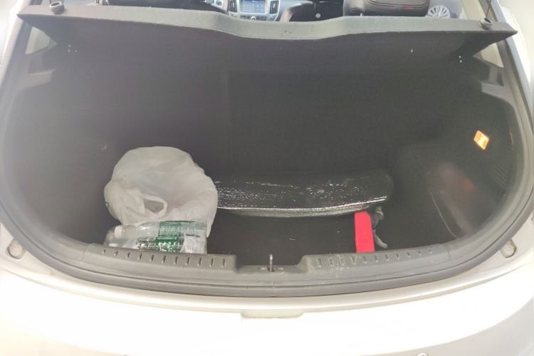 Used Cowin C3R 2015 1.5L Manual Gold Diamond Edition Trunk