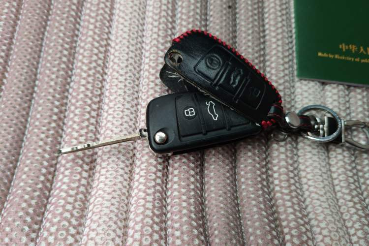 Used Cowin C3R 2015 1.5L Manual Gold Diamond Edition Vehicle Key