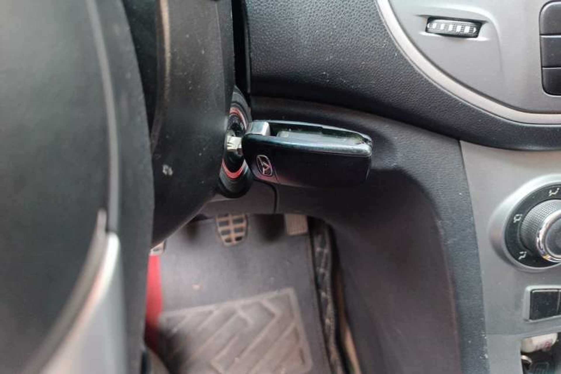 Used Cowin C3R 2015 1.5L Manual Gold Diamond Edition Vehicle Key