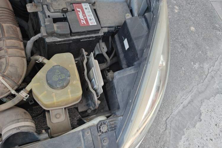 Used Cowin C3R  Engine Bay Left