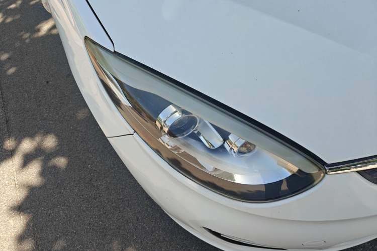 Used Cowin C3R  Right Front Headlight