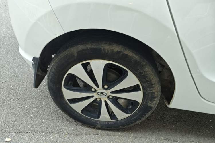 Used Cowin C3R 2016 1.5L Automatic Hongzuan Edition Right Rear Wheel Hub