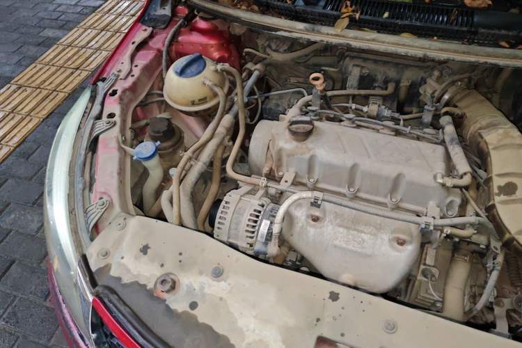 Used Cowin E3 2018 1.5L Manual Luxury Model Engine Bay Right