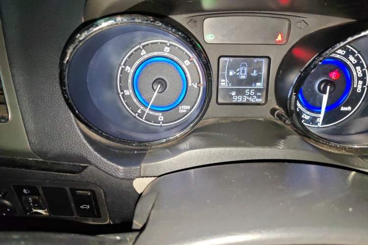 Used Cowin E3 2018 1.5L Manual Luxury Model Odometer Close Up
