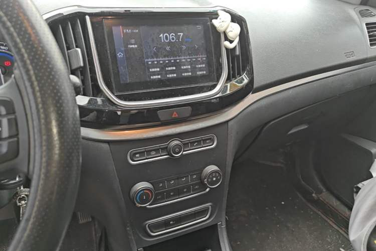 Used Cowin E3 2018 1.5L Manual Flagship Model Audio And AC Panel