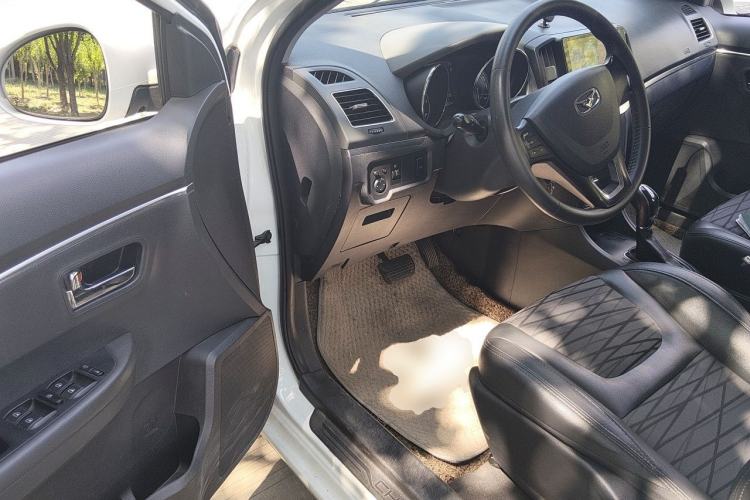 Used Cowin E3 2018 1.5L Automatic Luxury Version Driver Seat