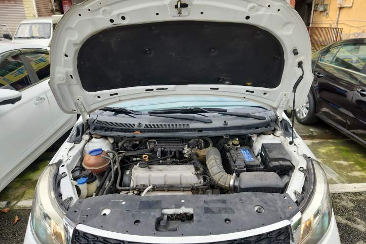 Used Cowin E3 2018 1.5L Automatic Luxury Version Engine Bay