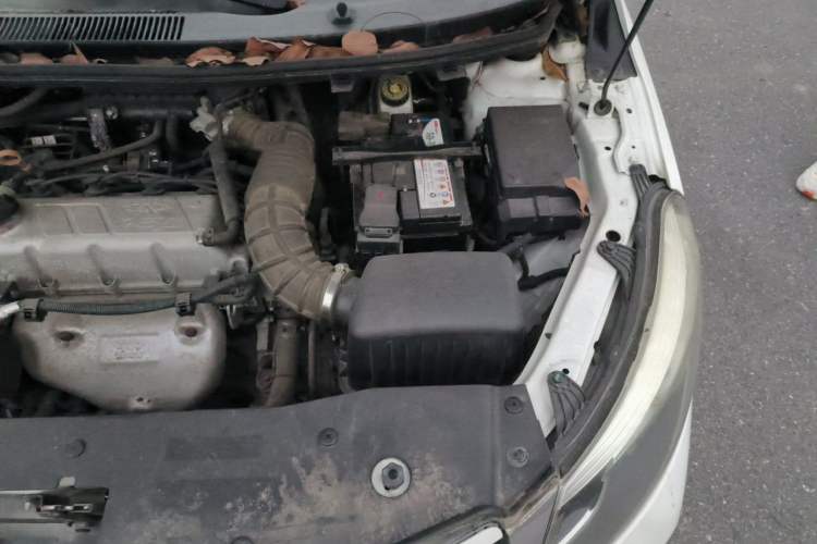 Used Cowin E3 2018 1.5L Manual Luxury Model Engine Bay Left