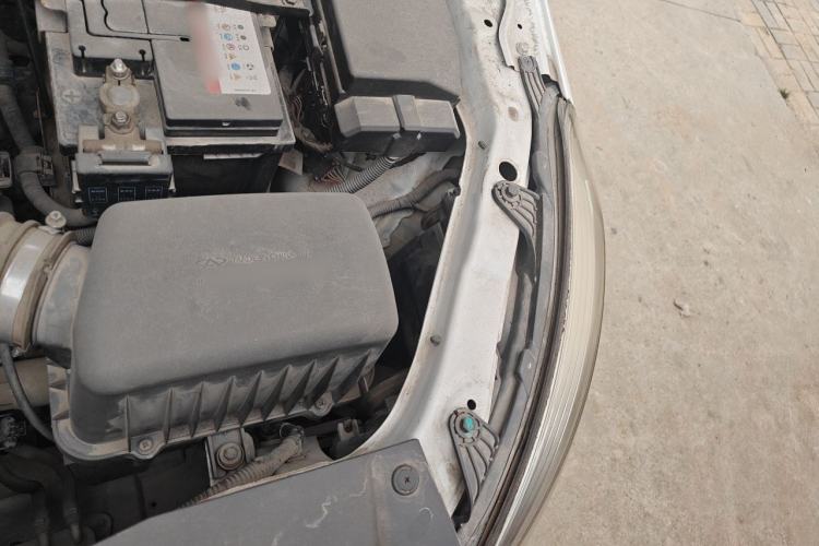 Used Cowin E3 2018 1.5L Automatic Luxury Version Engine Bay Left