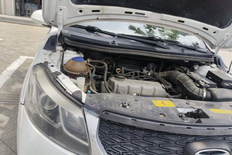 Used Cowin E3 2018 1.5L Automatic Luxury Version Engine Bay Right