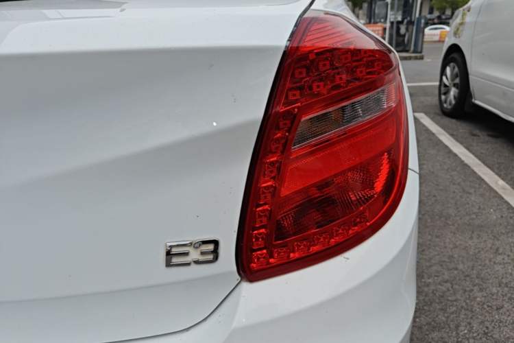 Used Cowin E3 2018 1.5L Manual Flagship Model Exterior 3
