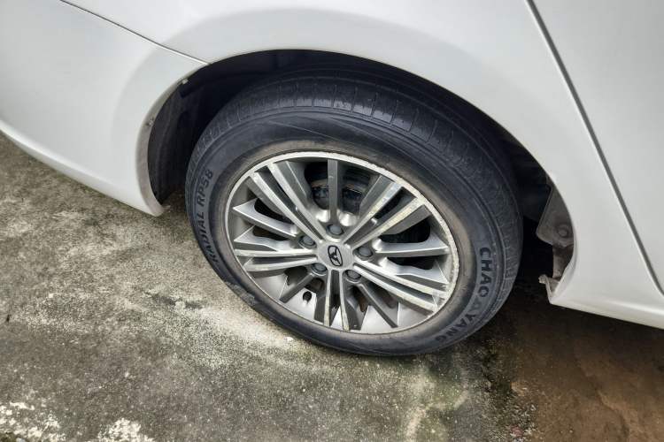 Used Cowin E3 2018 1.5L Automatic Luxury Version Exterior 3