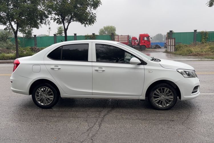 Used Cowin E3 2018 1.5L Automatic Luxury Version Exterior 3