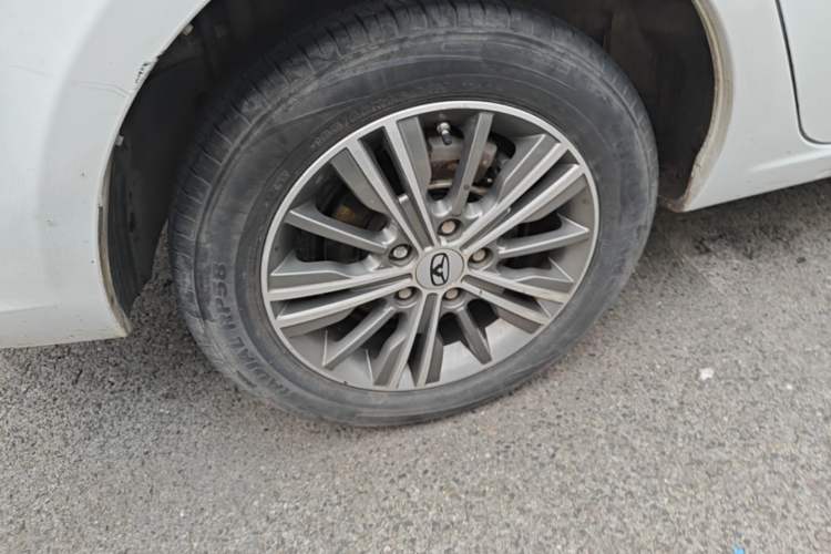 Used Cowin E3 2018 1.5L Manual Flagship Model Exterior 5
