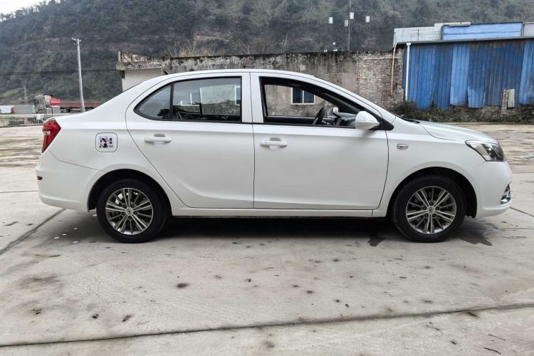 Used Cowin E3 2018 1.5L Automatic Luxury Version Exterior 7