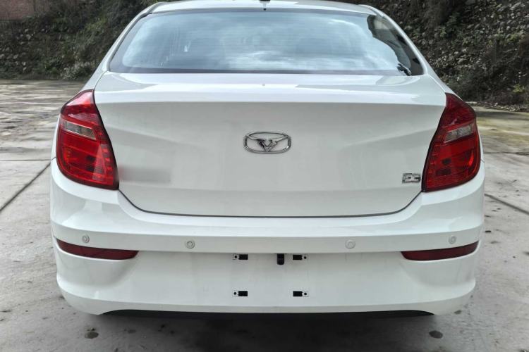 Used Cowin E3 2018 1.5L Automatic Luxury Version Exterior 9
