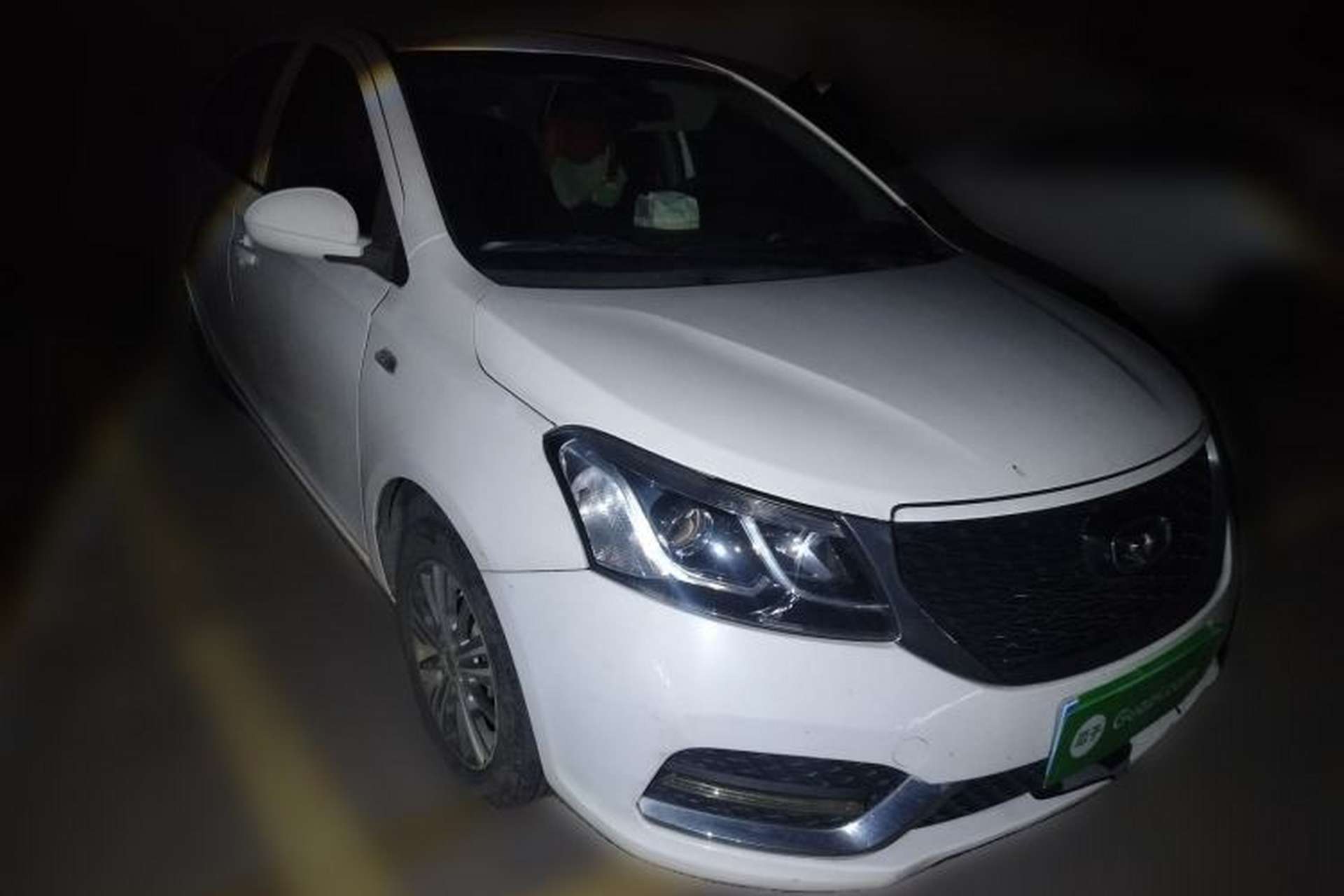Used Cowin E3 2018 1.5L Manual Luxury Model Front Right 45 Deg
