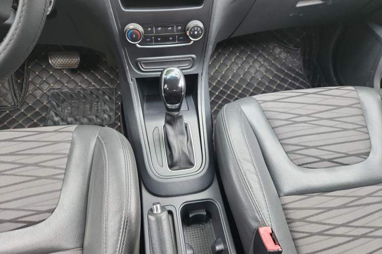 Used Cowin E3 2018 1.5L Automatic Luxury Version Gear Lever