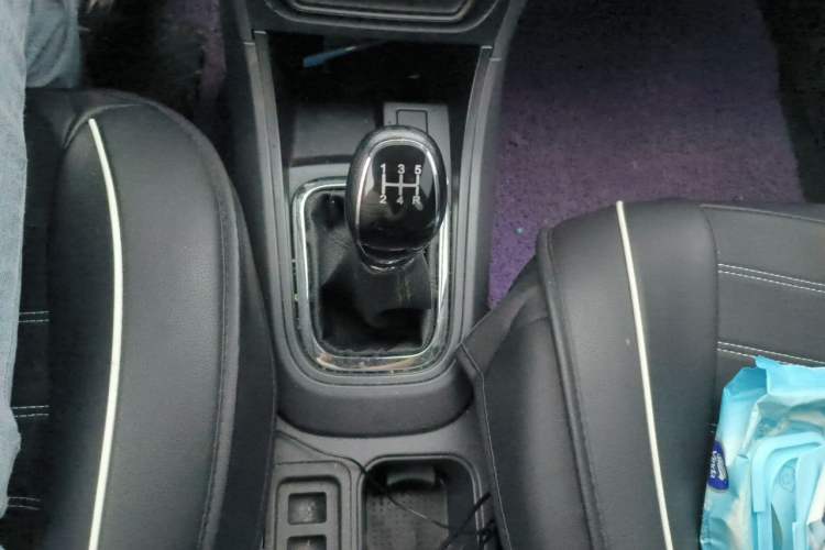 Used Cowin E3 2018 1.5L Manual Luxury Model Gear Lever