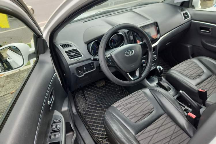 Used Cowin E3 2018 1.5L Automatic Luxury Version Interior 3